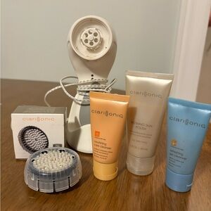 Clarisonic Set - new brush heads, scrub and cleansers
